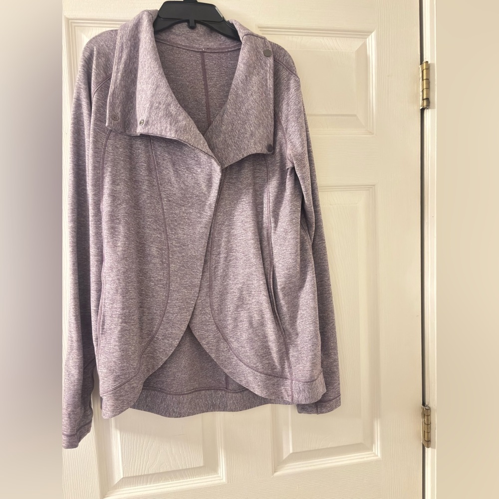 Lululemon Women’s cardigan